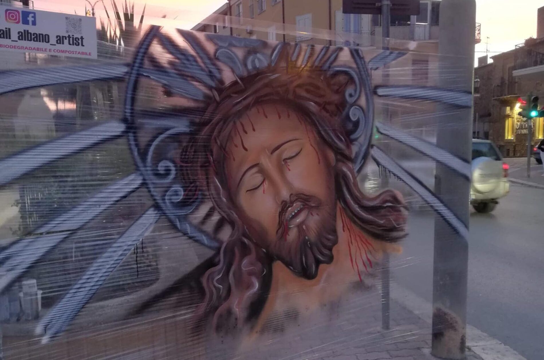 PIETRAPERZIA. “Lu Signuri di li Fasci” del Venerdì Santo riprodotto con spray e acrilici in viale Marconi.
