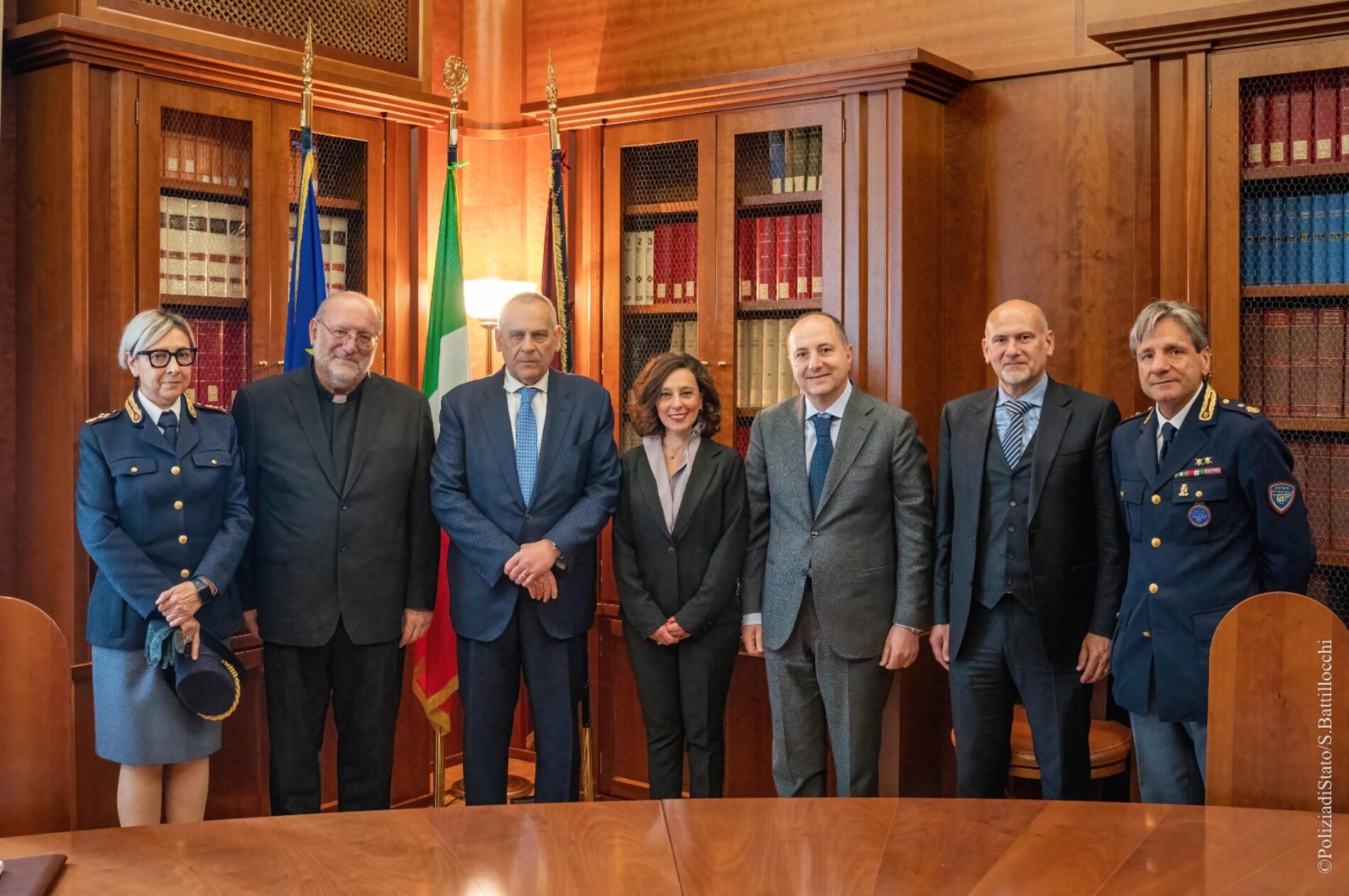 Polizia di Stato e associazione Meter siglano l’accordo per la tutela dei minori e la prevenzione degli abusi online