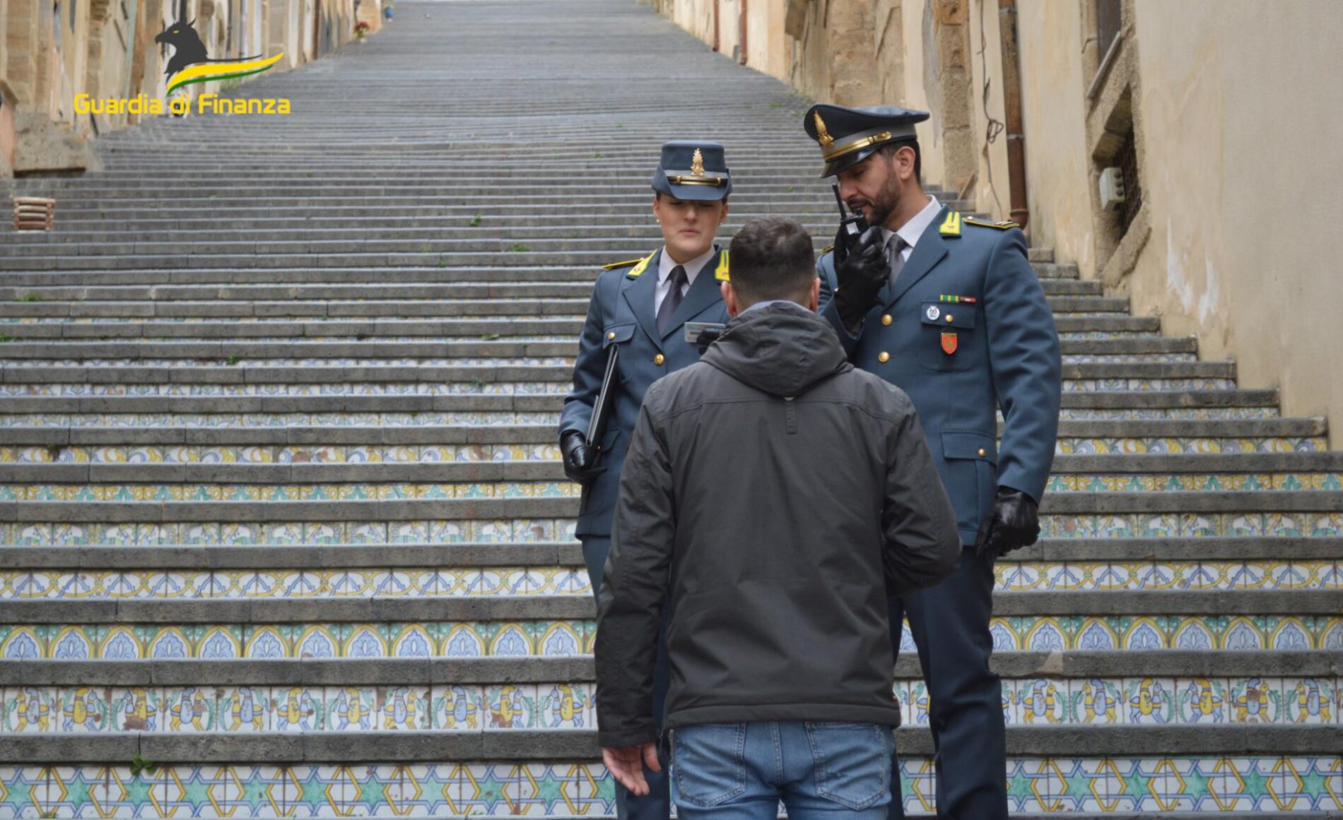 GDF CATANIA. Misura cautelare per amministratore società calatina. Sequestrati beni per 1 milione di euro.