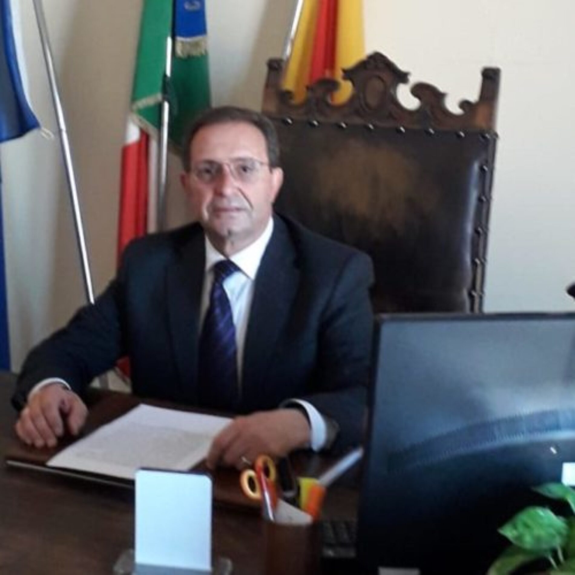 PIETRAPERZIA. Il sindaco Salvuccio Messina ha azzerato, con determina sindacale, la giunta municipale.
