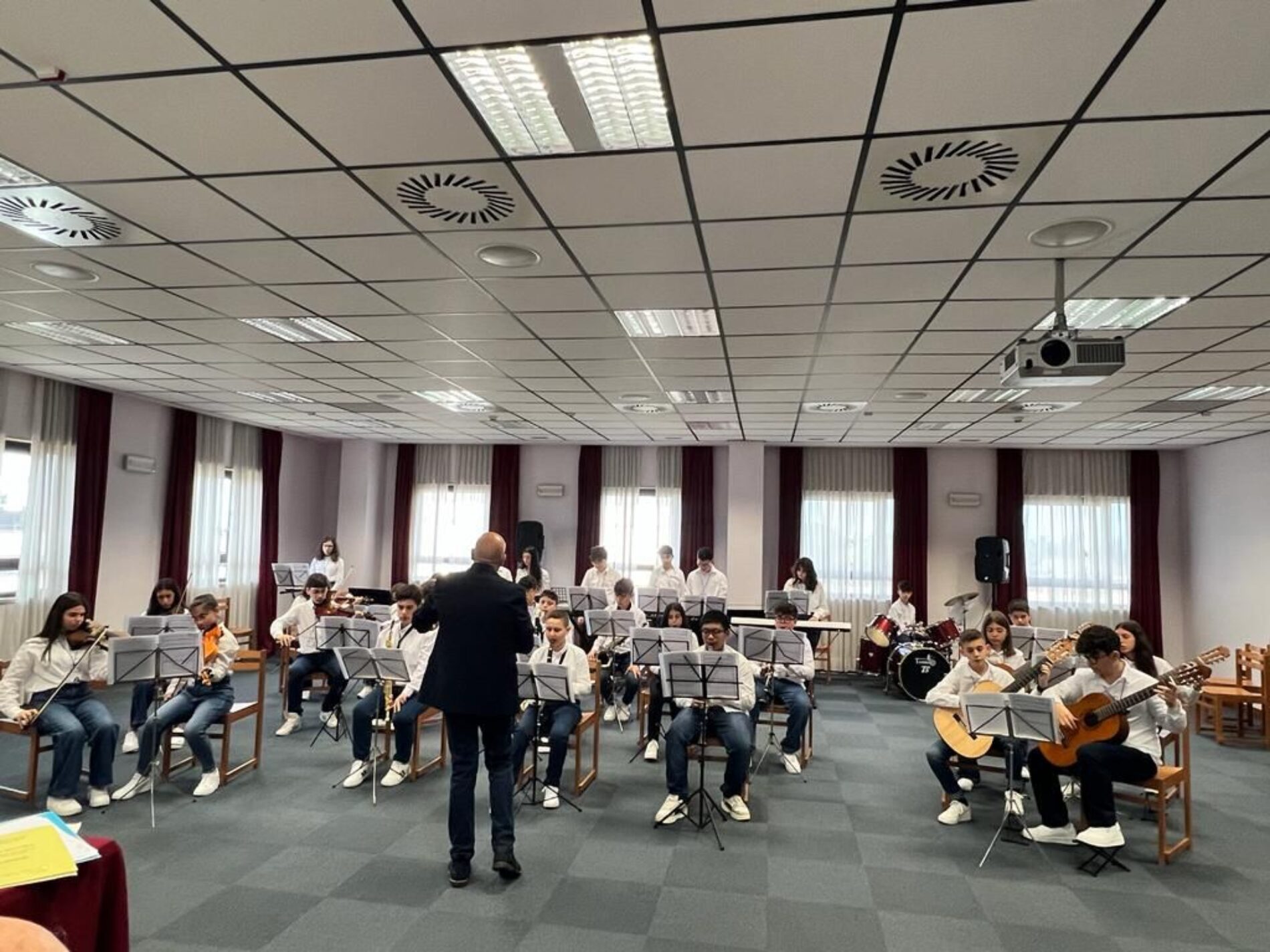 PIETRAPERZIA. Incetta di premi per l’Istituto Comprensivo “Vincenzo Guarnaccia”.