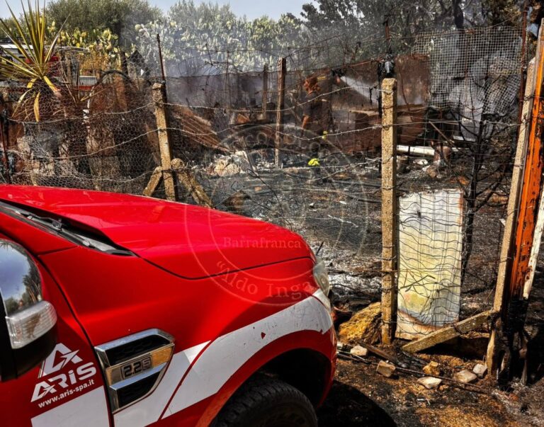 Incendio via Moli